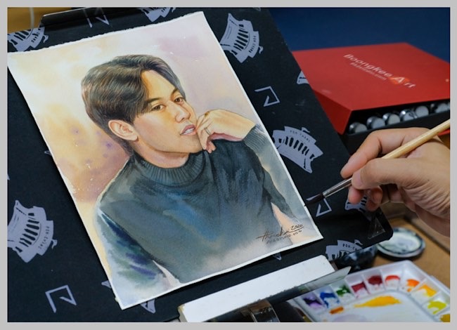 รับวาดภาพเหมือนสีน้ำบนกระดาษเกรดพรีเมียม (Watercolor Portrait) โดย โหล่ง บุ้งกี๋อาร์ท_Boongkee_Art_Bk2studio